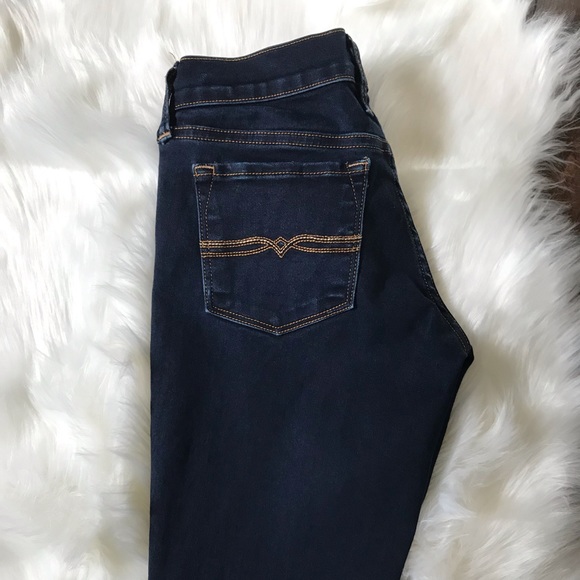Lucky Brand Charlie Baby Boot Jeans - Picture 5 of 7